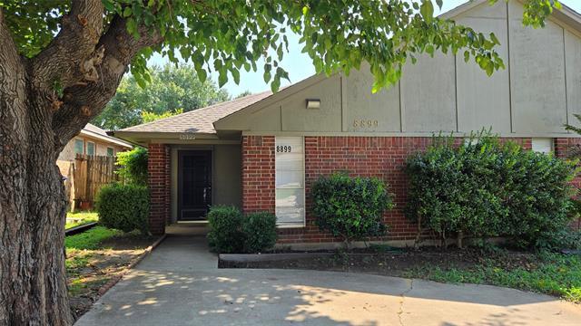Foto principal - 8899 Marilyn Dr
