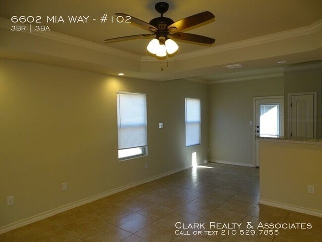Building Photo - 6602 Mia Way #102, San Antonio, TX. 78233