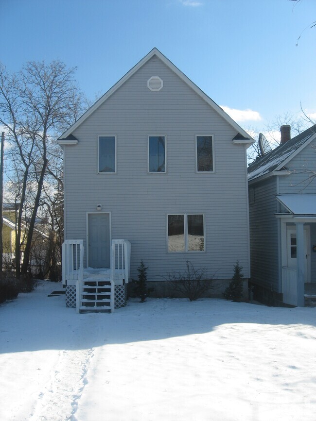 Building Photo - 1724 East 8th Street