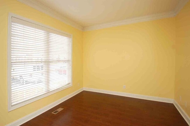 Building Photo - 94 Rowse Dr