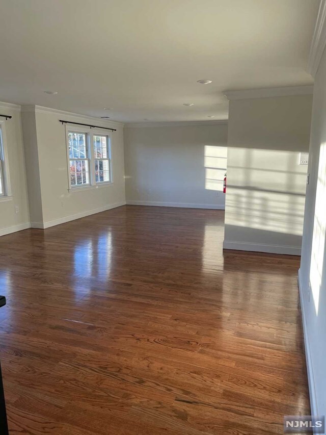Foto del edificio - 40-42 Schuyler Ave