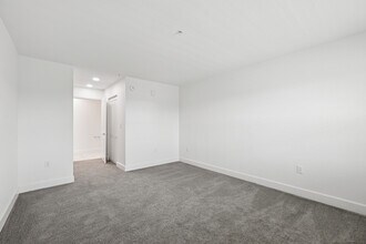 Building Photo - Parkview Village