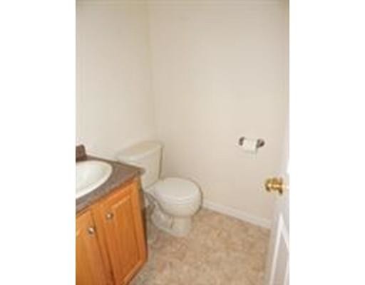 Building Photo - 35 Fredonian St