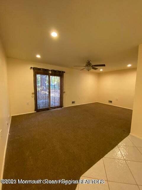 Building Photo - 106 Whispering Oaks Way