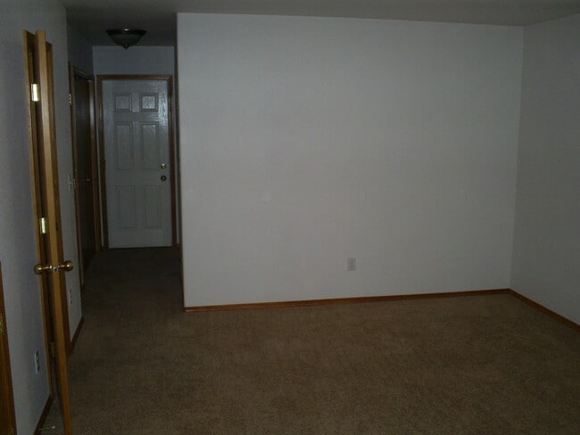 loving room - 1914 Sunset Dr