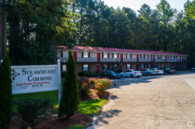 Building Photo - Strawberry Commons Apartments