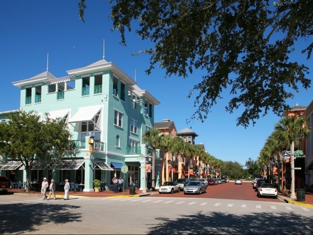 Evander Square Apartments - Evander Square