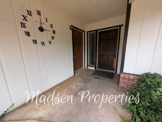 Building Photo - 6231 Pebble Ln