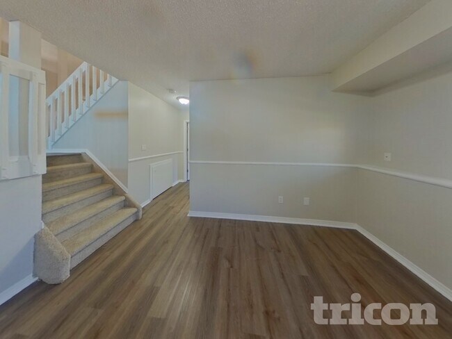 Foto del edificio - 3340 Bridgewater Dr