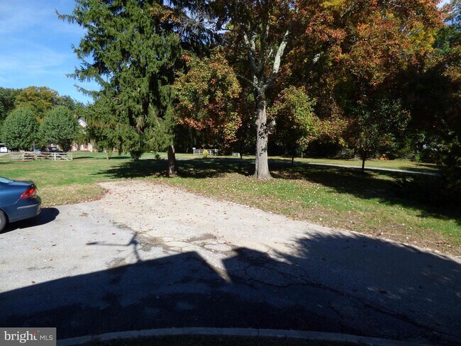 Foto del edificio - 5526 Jim Pickett Rd