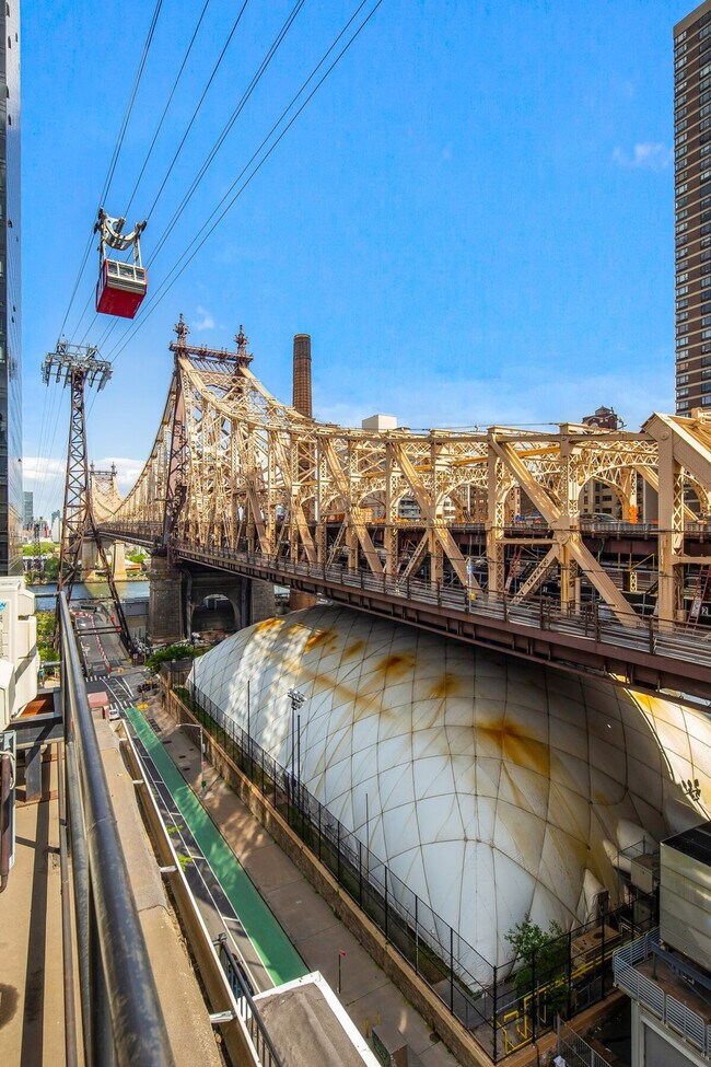 Foto del edificio - 410 E 62nd St