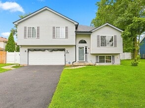 Building Photo - 2202 Mulberry Rd