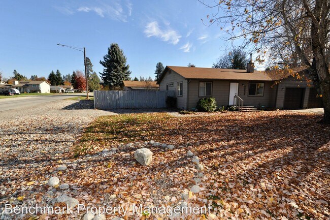 Foto del edificio - 2 br, 2 bath House - 9974 N Hillivew Drive