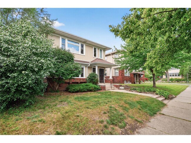 Foto del edificio - 3606 12th Ave S