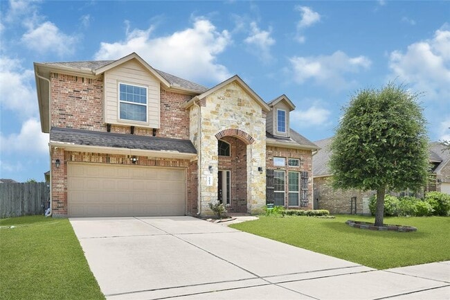 Building Photo - 23023 Verona Vista Dr