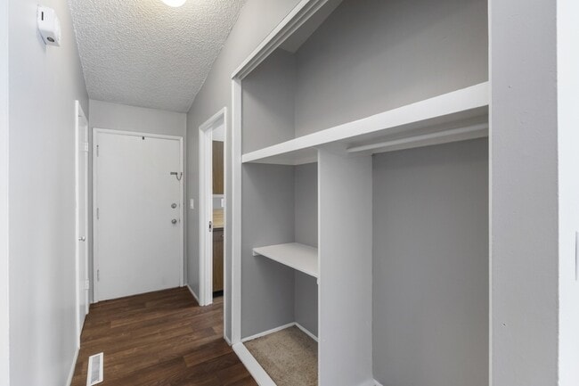Building Photo - 12767 Lala Cove Ln SE