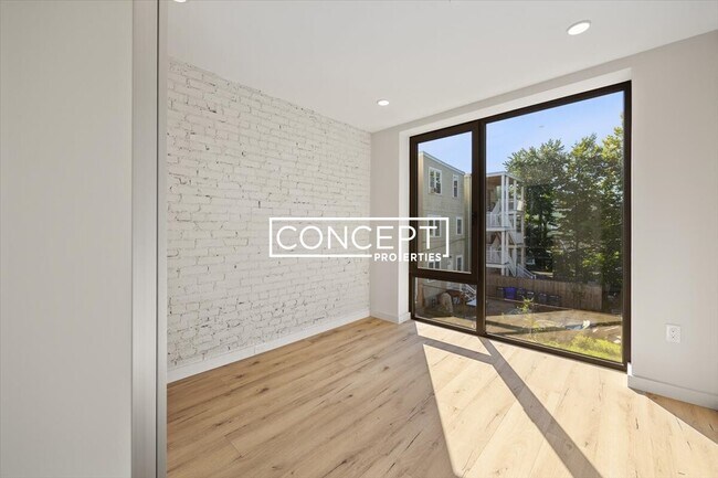 Building Photo - 141 N St