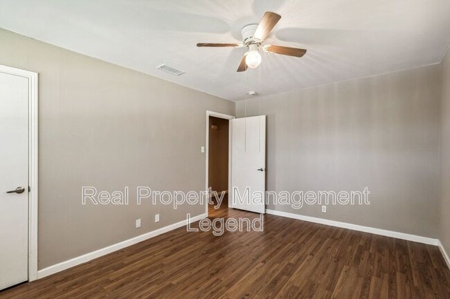 Building Photo - 13425 Janwood Ln