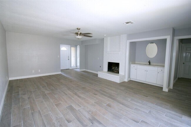 Foto del edificio - 4726 Blueberry Hill Dr