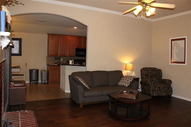 Building Photo - 139 Overland Tr