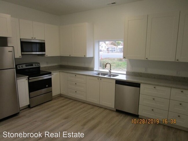 Building Photo - 3 br, 2 bath House - 5340 West 3500 South