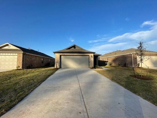 Building Photo - Available Now | Beautiful 3-Bedroom, 2-Bath Home in Magnolia – Don't Miss Out!