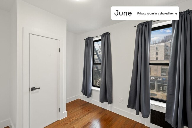 Building Photo - Room in Shared 4 bed/2 bath home