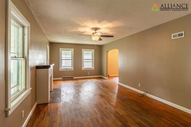 Foto del edificio - 714 Thurston St
