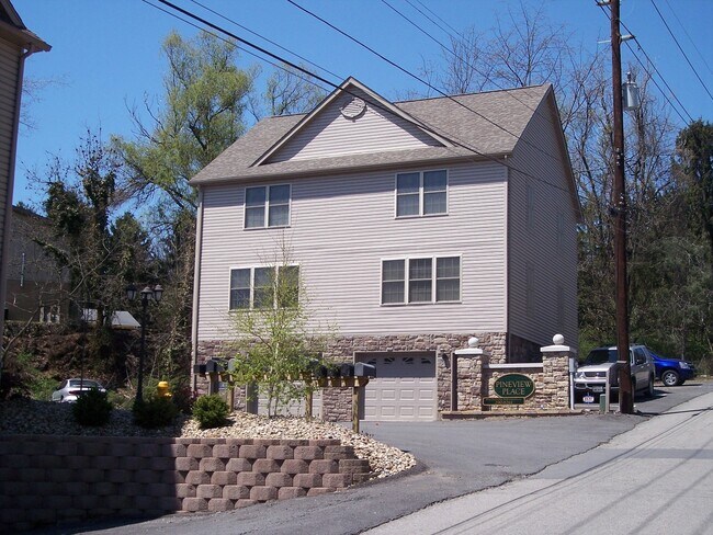 Foto del edificio - 4 Pineview Pl