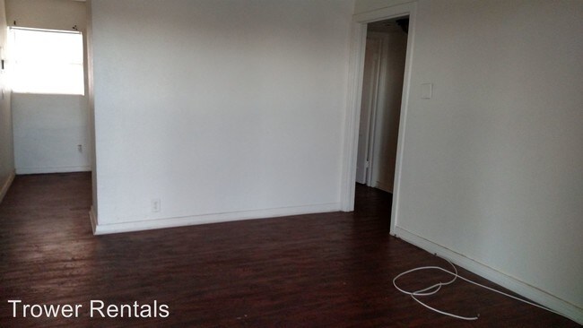 Building Photo - 307 E 35th St