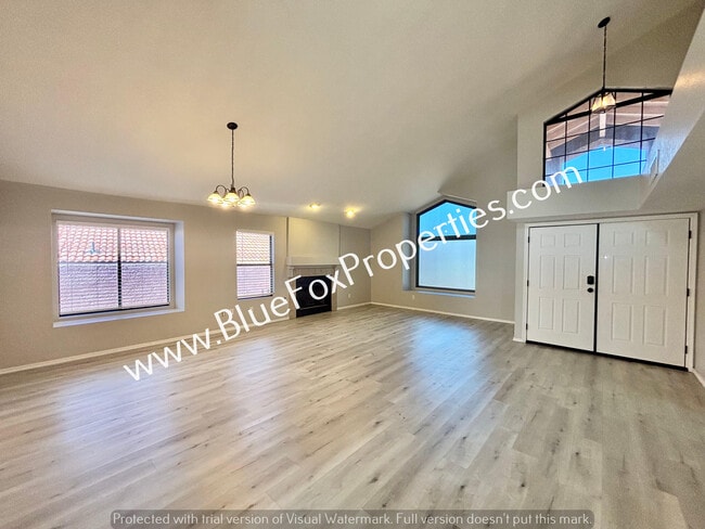 Photo - 10502 N Autumn Hl Ln House