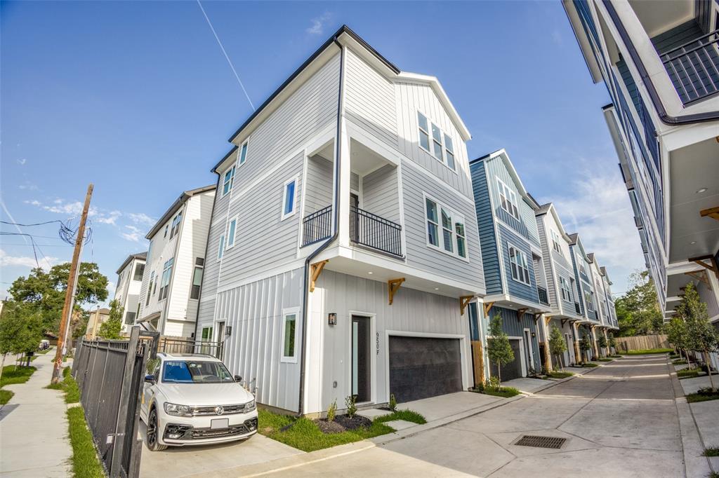 Foto principal - 950 Fisher St