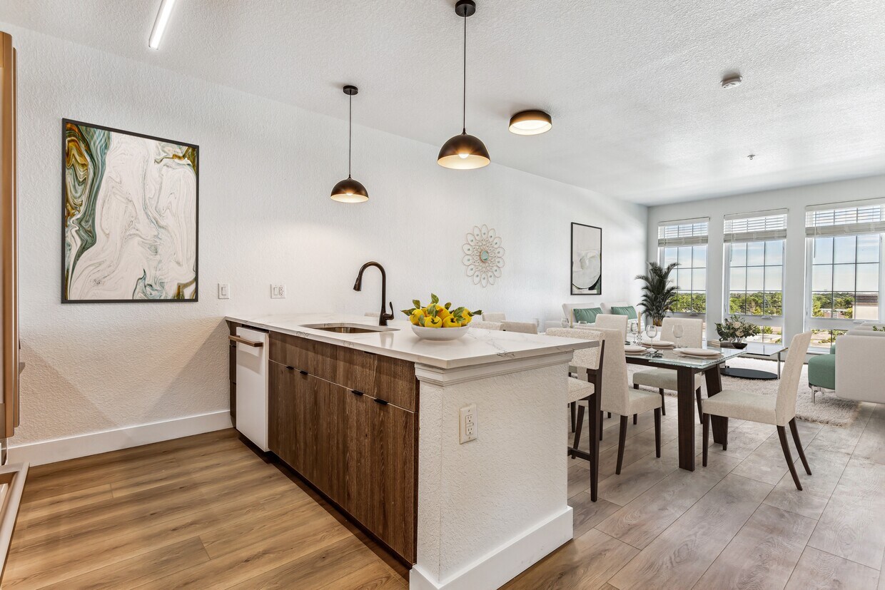 Foto principal - The Portola at Southglenn