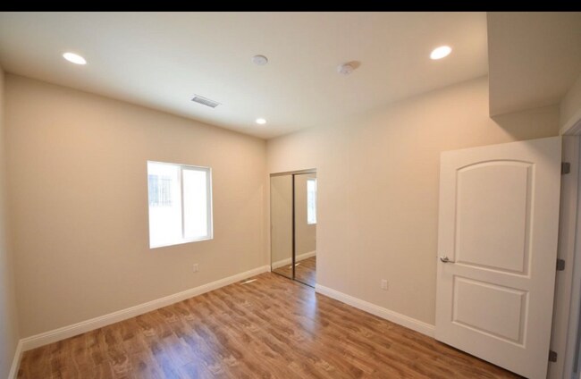 Foto del edificio - 6261 W Olympic Blvd