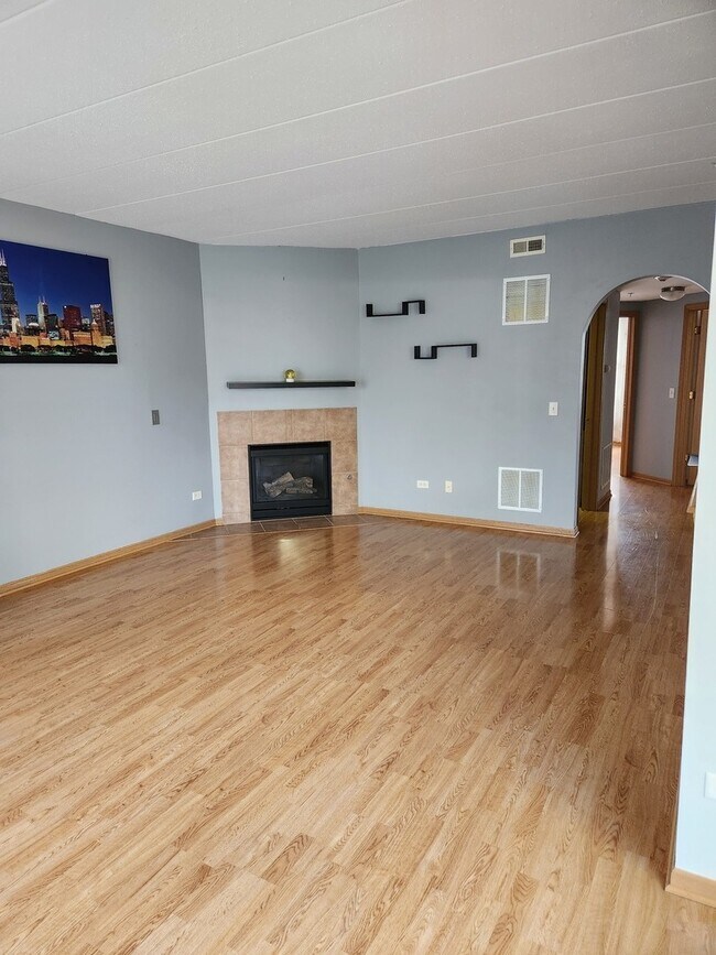 Foto del edificio - 9810 Liberty Cir