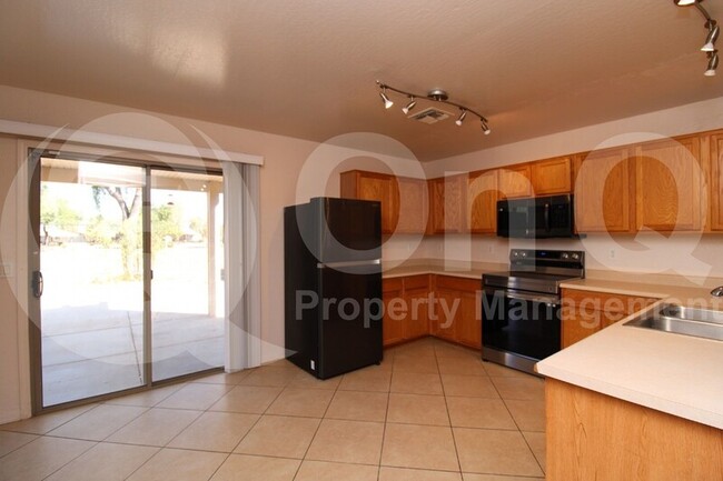 Foto del edificio - 2512 E Meadow Creek Way