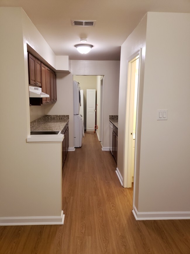 Foto del edificio - 3419 Walnut Ct
