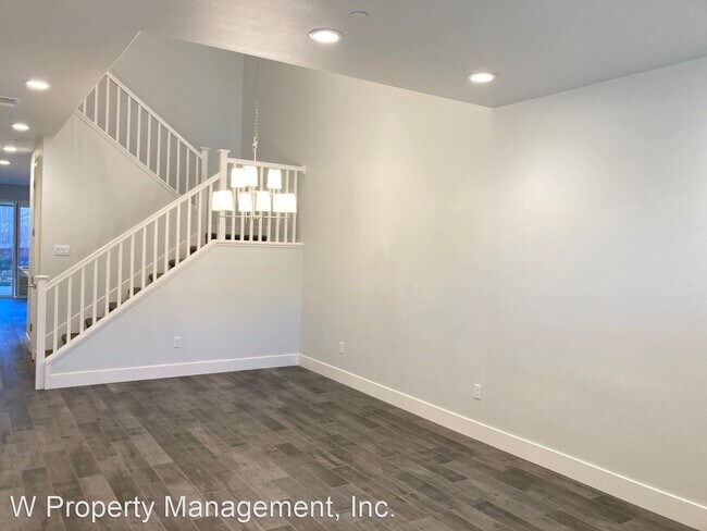 Building Photo - 4 br, 2.5 bath House - 924 Prospect Avenue