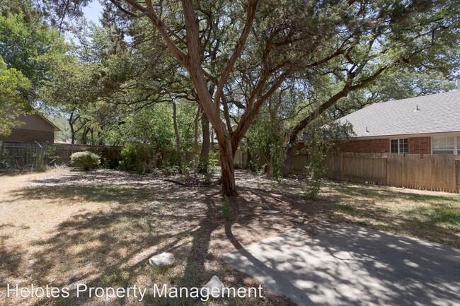 Building Photo - 3 br, 2.5 bath House - 11118 Cedar Mtn