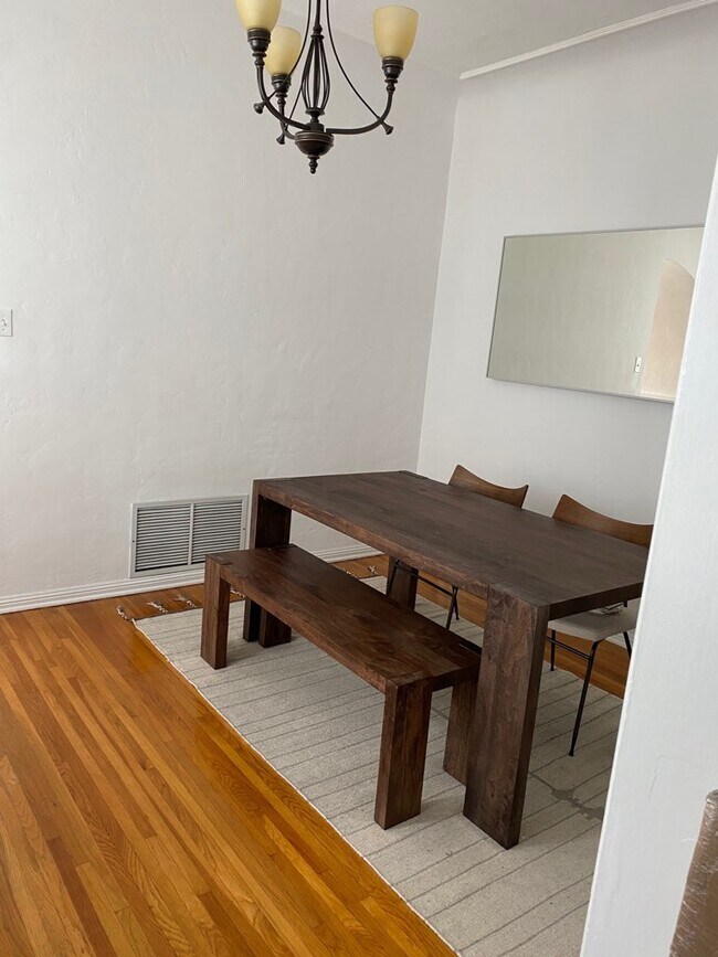 Foto del edificio - 6125 Orange St