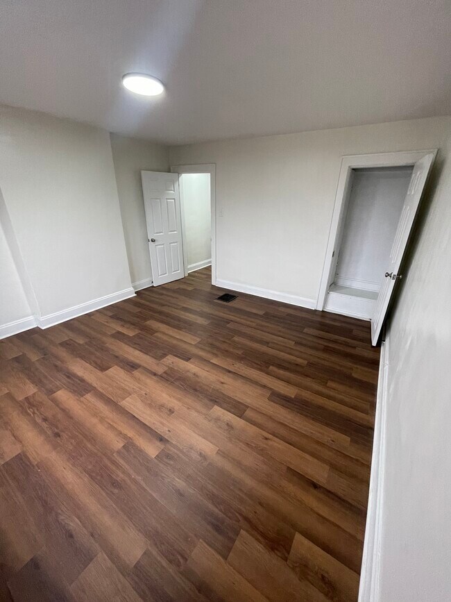 153 E Woodrow Ave, Columbus, OH 43207 Townhome Rentals in Columbus OH