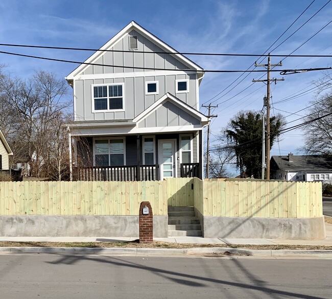 Photo - 2100 15th Ave N House