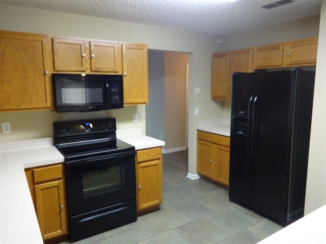 Building Photo - 966 Ford Wood Dr