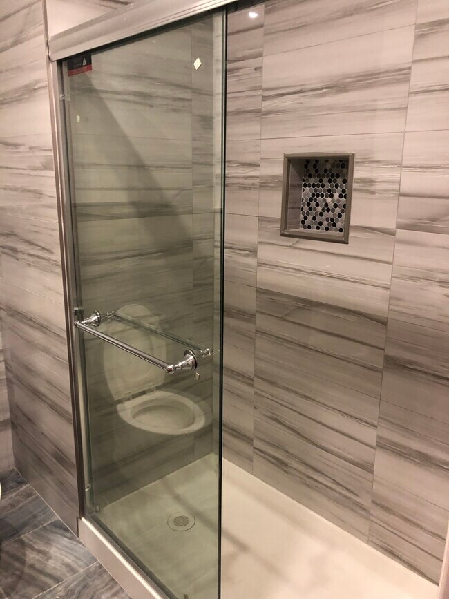 Building Photo - 14-23 121st St