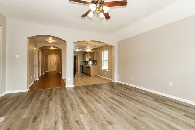 Building Photo - 1711 Rock Ridge Dr