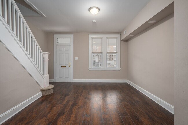 Foto del edificio - Newly Renovated 3 Bedroom in Charming Balt...