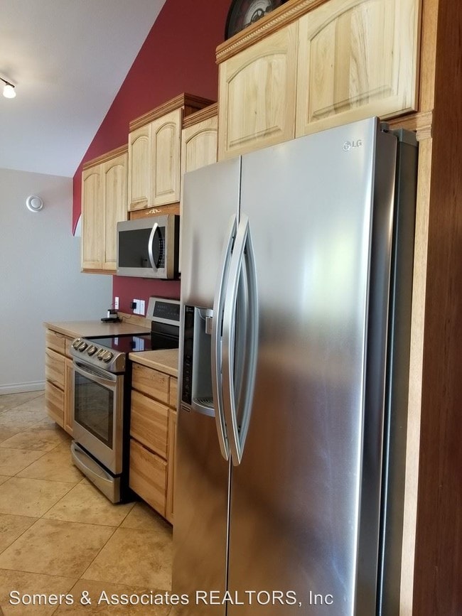 Building Photo - 4 br, 4 bath House - 1430 McGrath Rd.