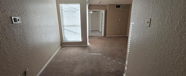 Foto del edificio - 9811 Walnut St