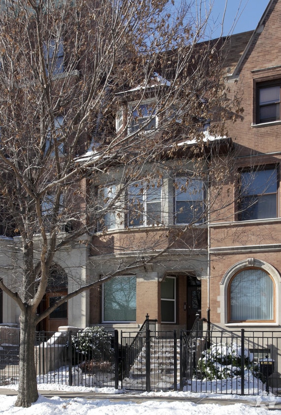 Building Photo - 3434 S Calumet Ave