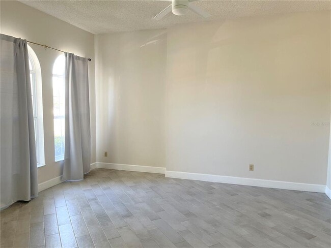 Building Photo - 3913 Kiawa Dr